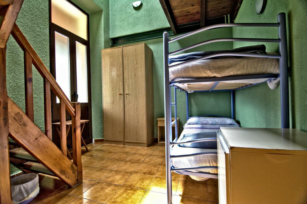 Albergue Juvenil De Bustiello Bustiello  Luaran gambar